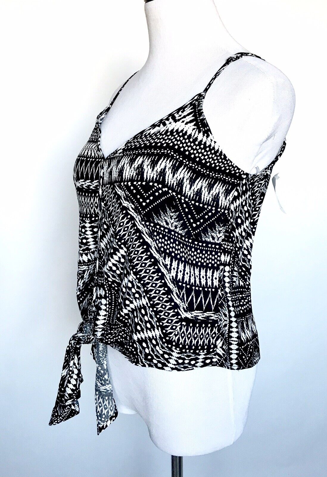 The Impeccable Pig Black & White  Tank Top Retail $48 Price $19.20 Medium NWT