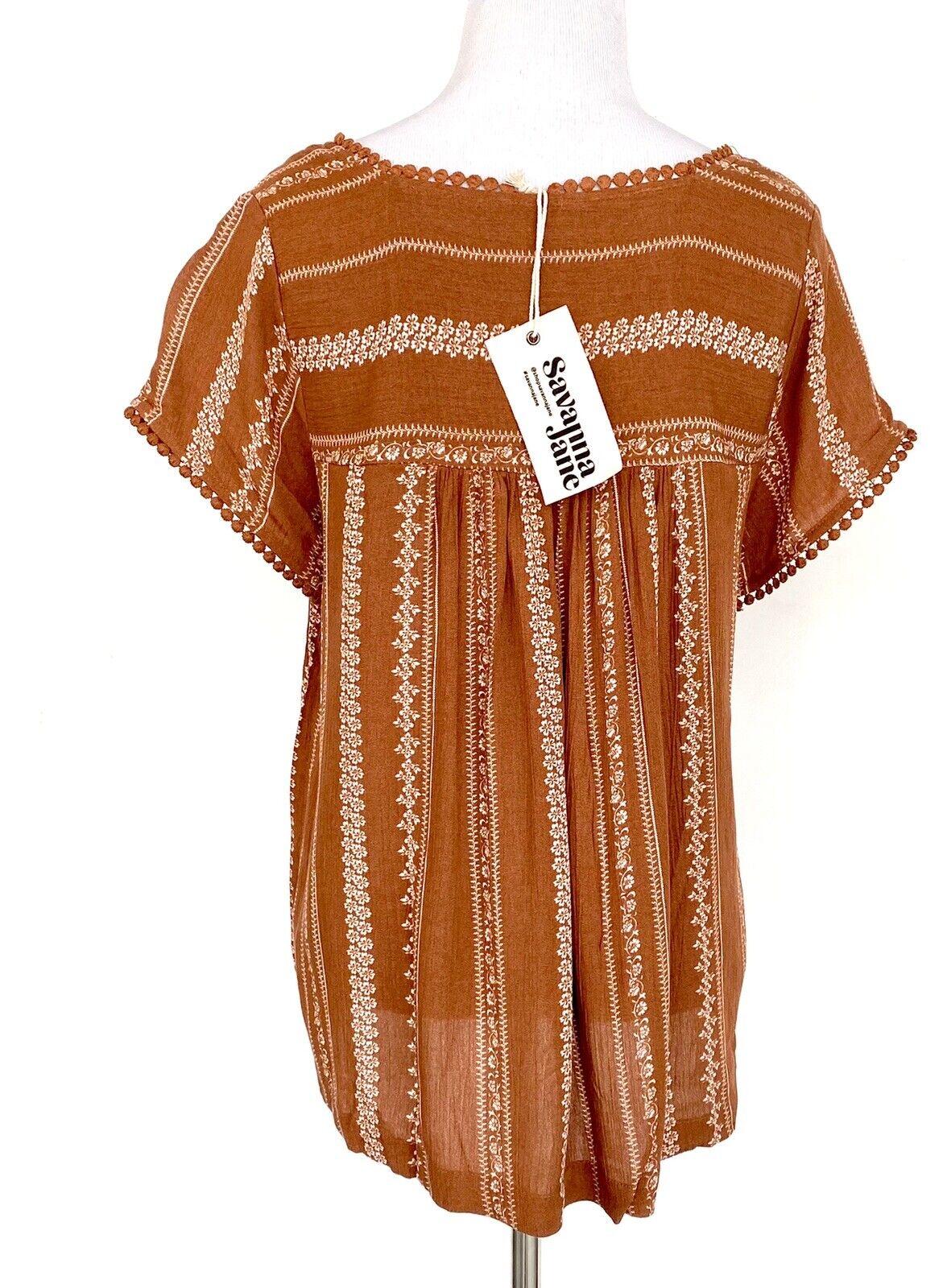 Savanna Jane tan brown embroidered top Retail $65 Price $39 Size S