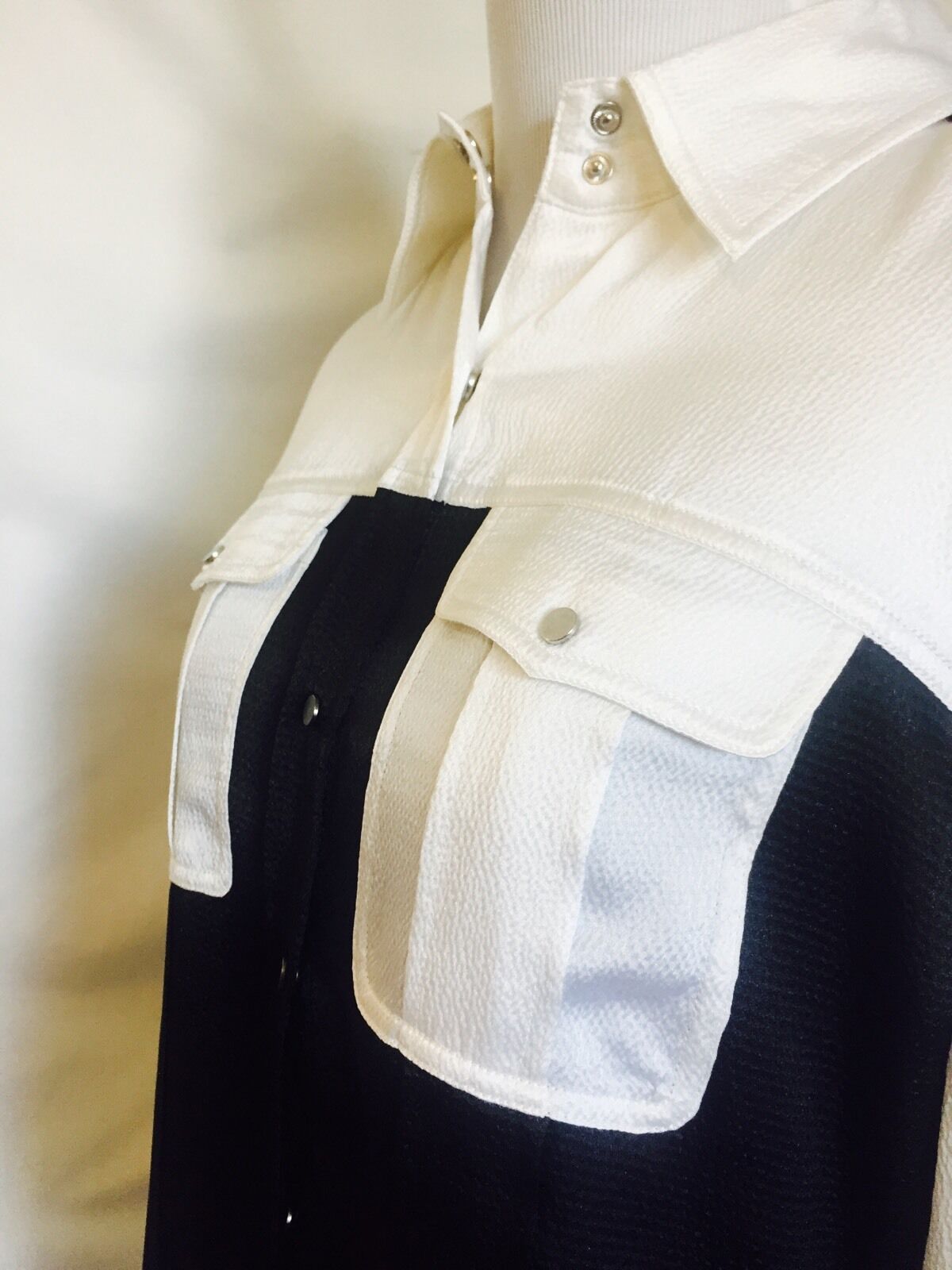 L.A.M.B Gwen Stefani Silk White & Black Shirt Size 4 NWT Price $88