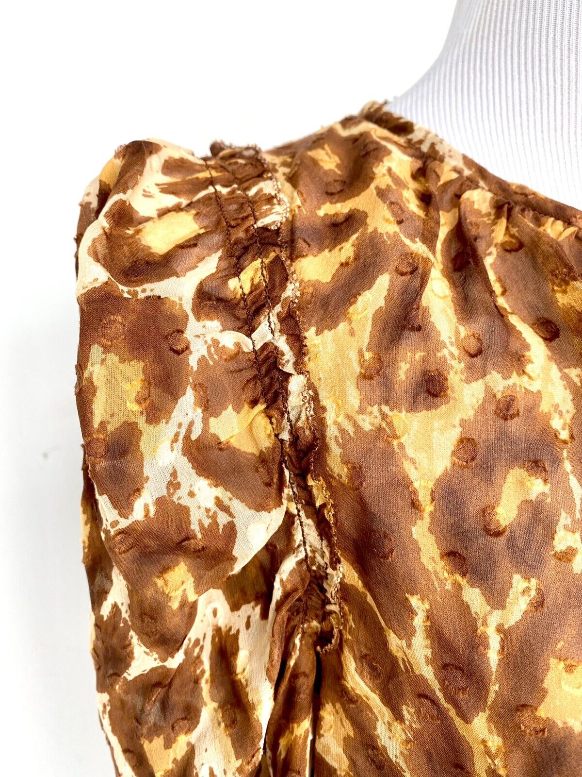 Kate Spade 100% Silk Animal Print Blouse NWT Retail $328  Price $115 Size S