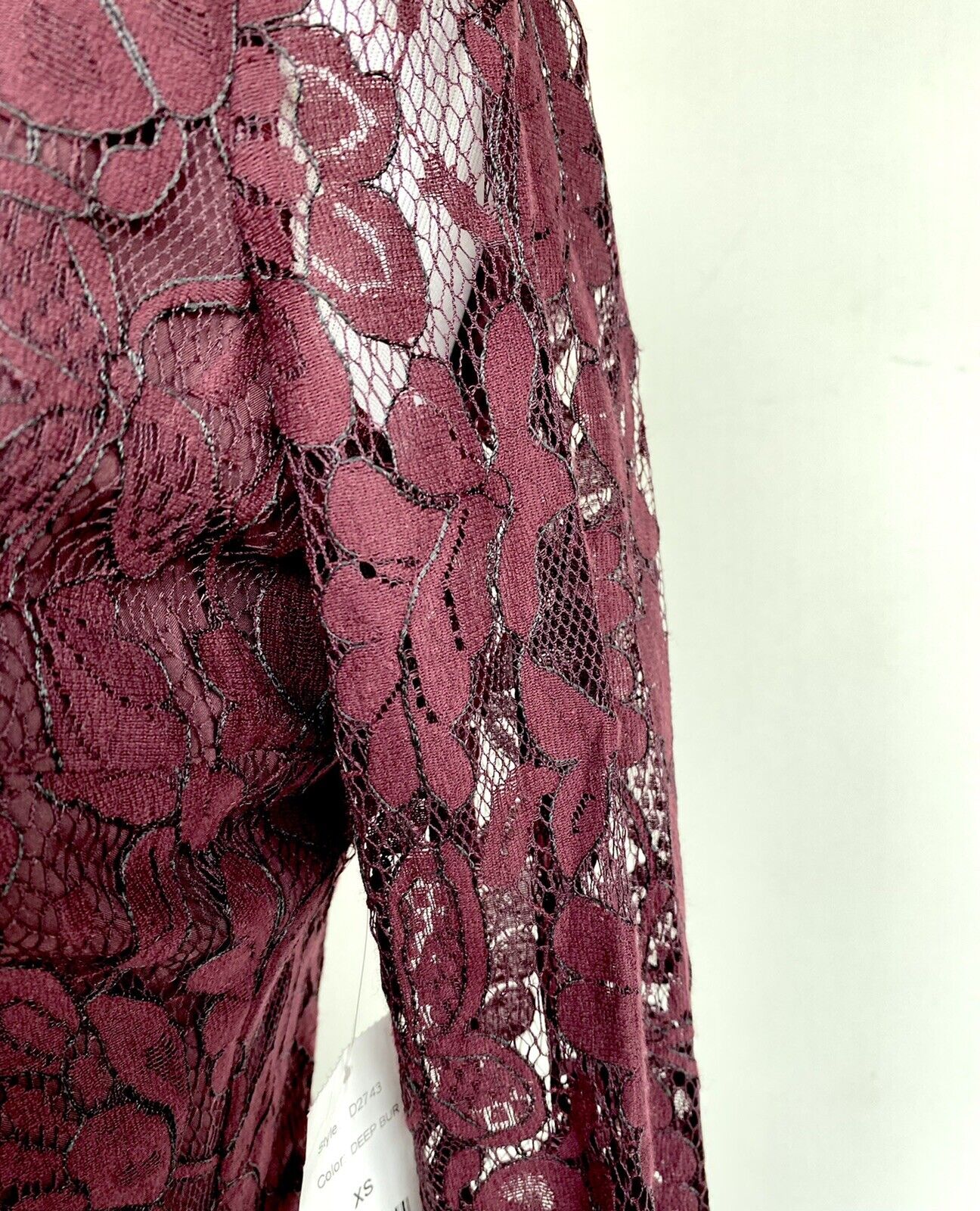 Alexia Admor Wine Lace LS Dress. Retail $265 Price $69 Size L NWT