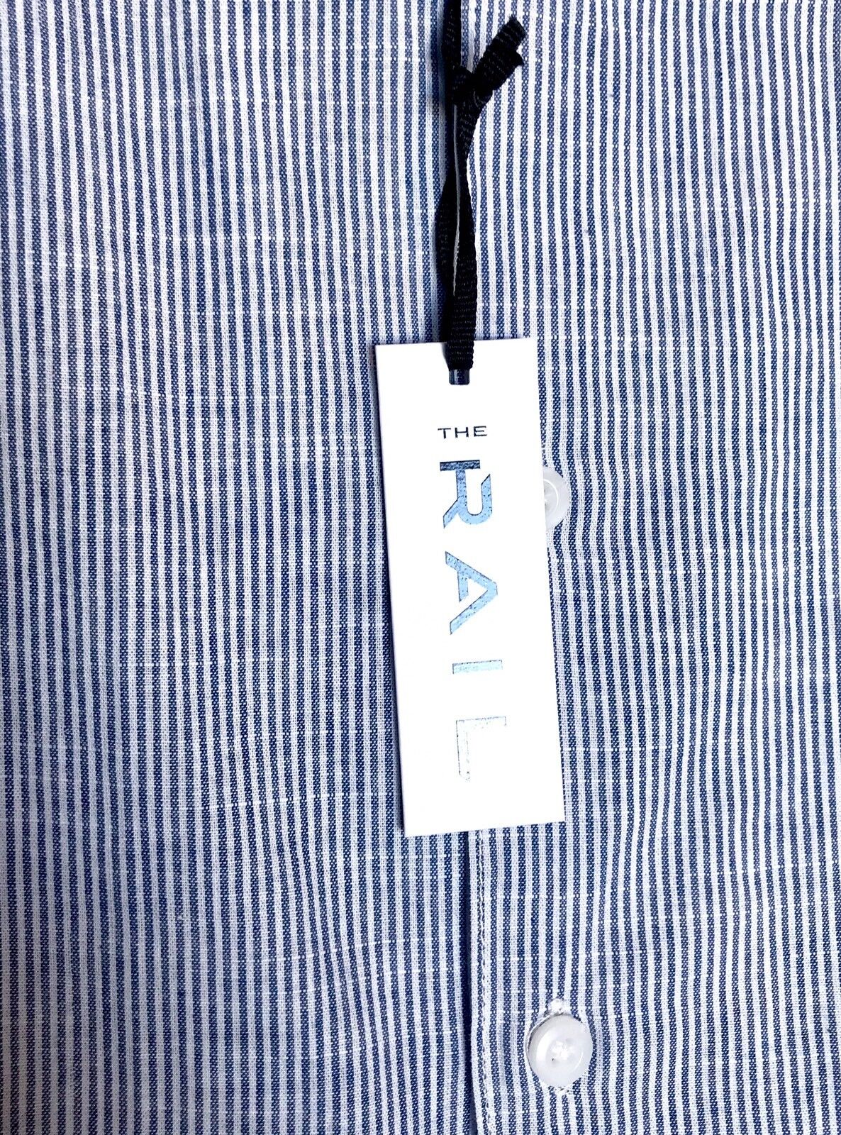 The Rail Mens Navy White Candy Stripe SS Shirt. Size L Retails $49.50 Price $36
