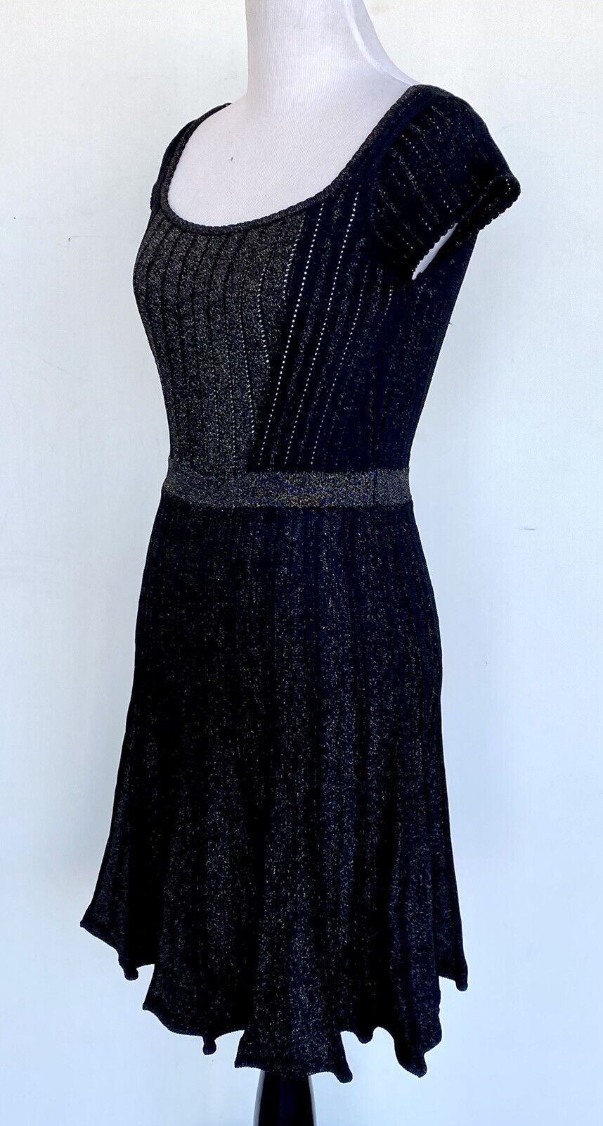 Elliatt black gold sparkle knit stretch dress XS/S retails $249 price price $89