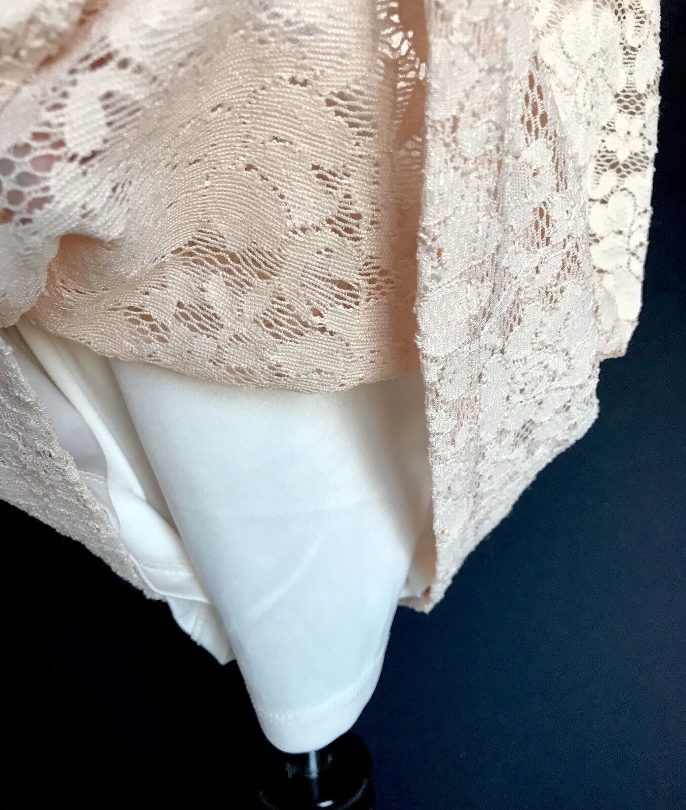 Eliza J Nude Lace Dress NWT Retails $128 Price $68 Size 4