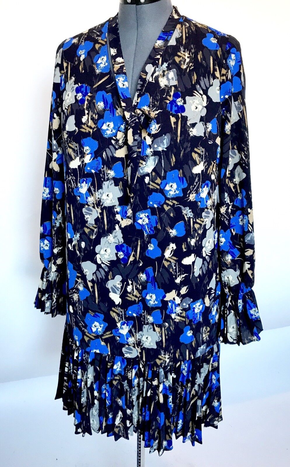 Maggy London Blue & Black Tie Neck Dress. NWT Retail $148 Price $68 Size 10